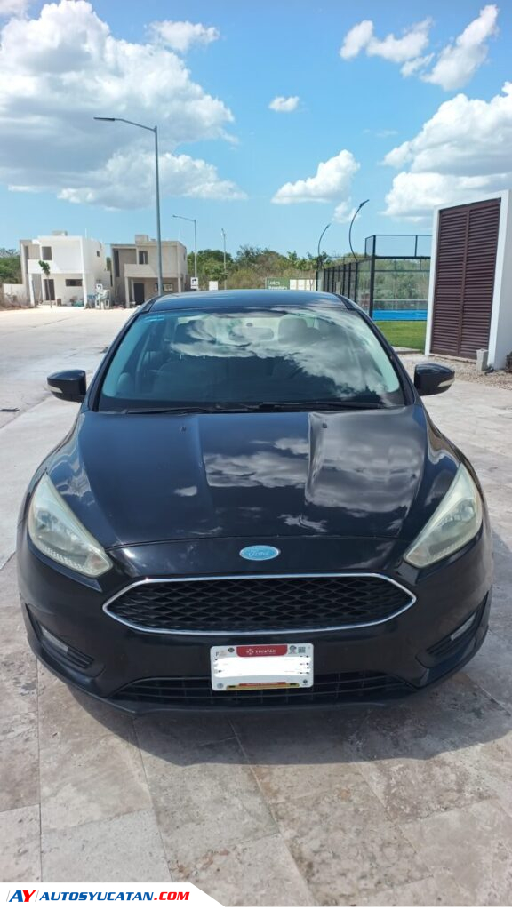 Ford Focus SE 2015
