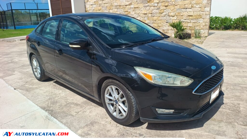 Ford Focus SE 2015