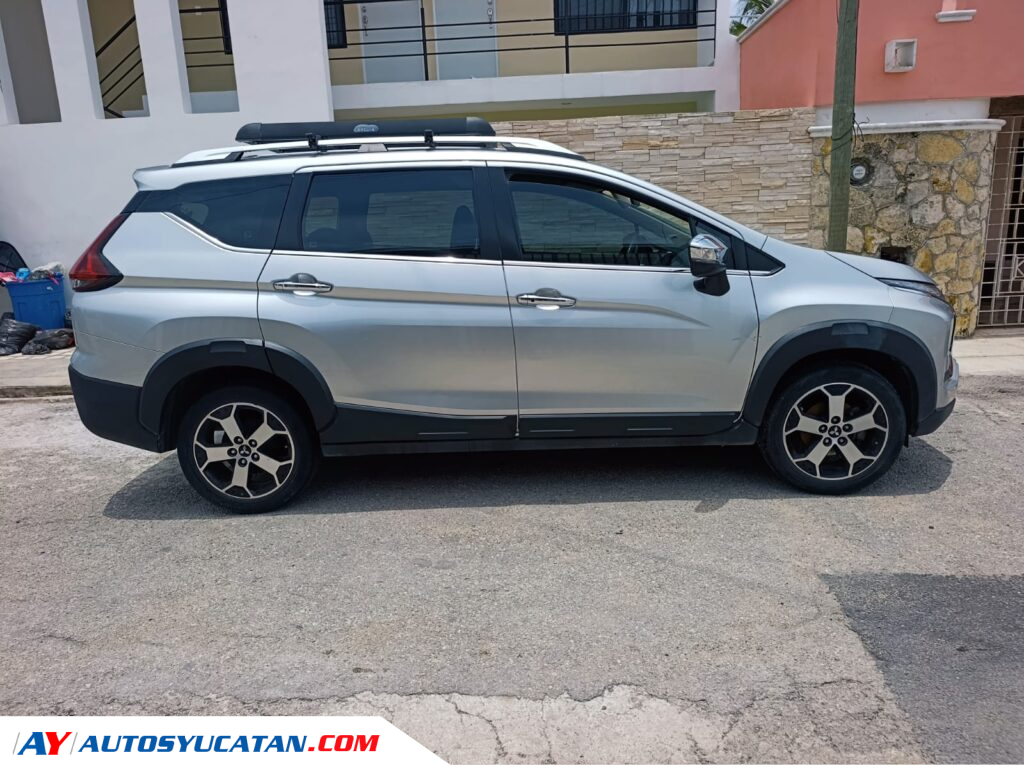 Mitsubishi Xpander Cross 2023