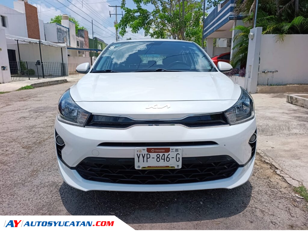 Kia Rio Hatchback EX Automático 2022
