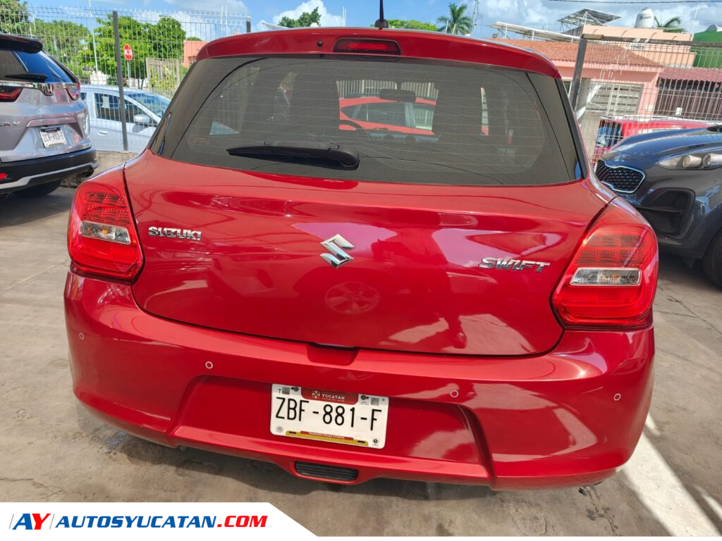 Suzuki Swift GLX Automático 2023