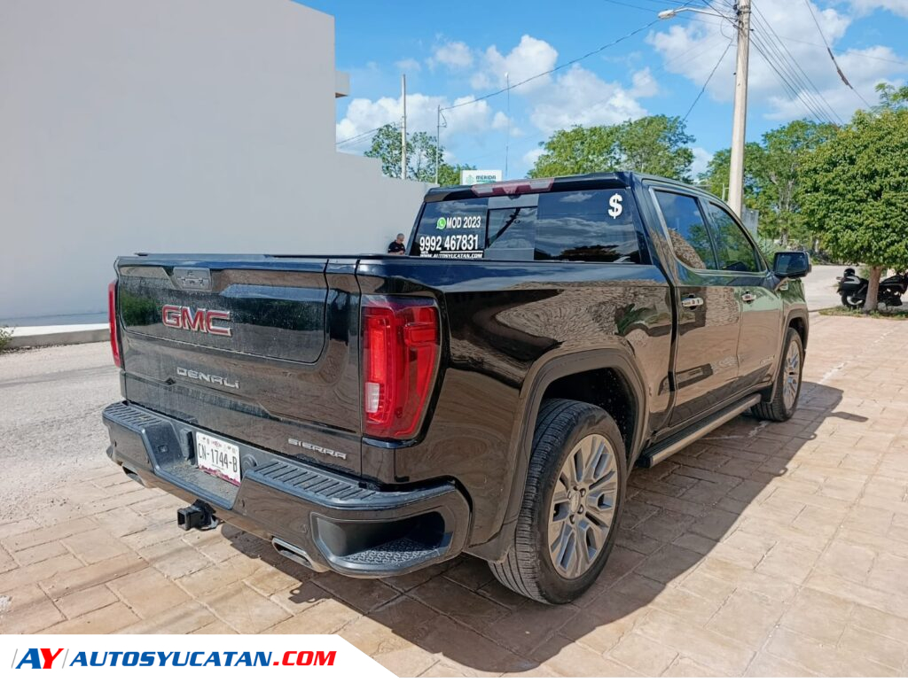 GMC Sierra Crew Cab Denali Doble Cabina 2023