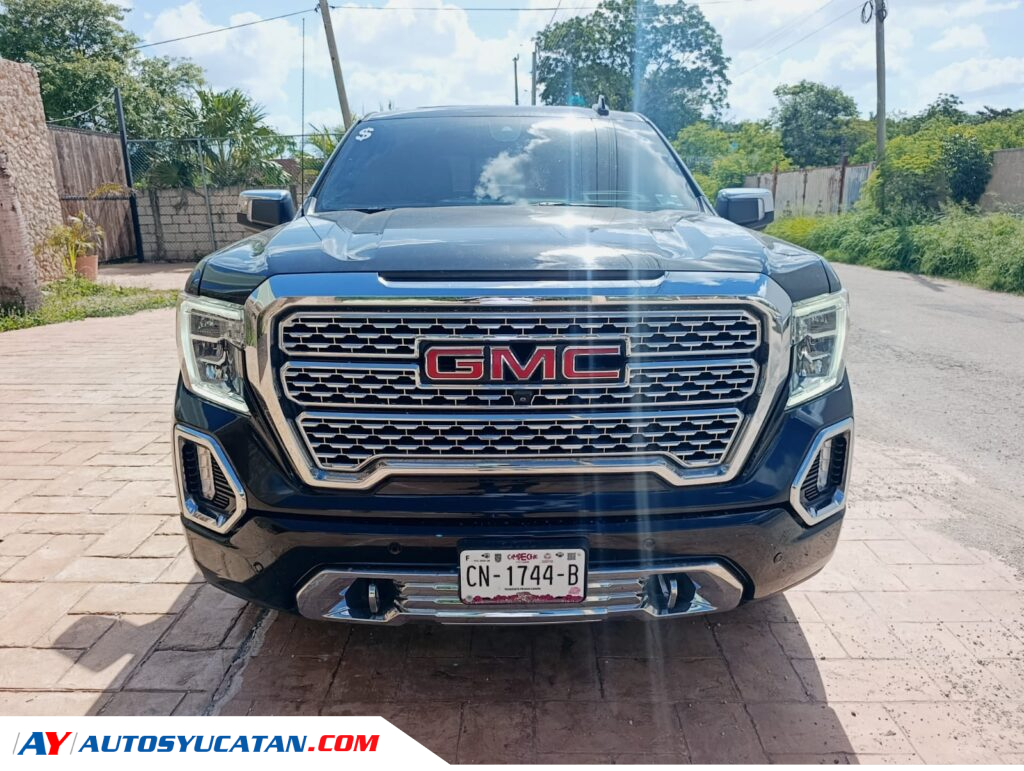 GMC Sierra Crew Cab 4X4 E Denali 5 Pasajeros 2021