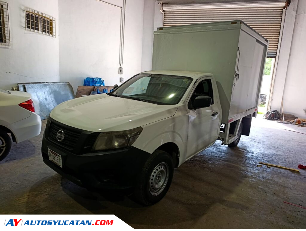 Nissan NP300 Chasis, Cabina, Caja Seca 2017
