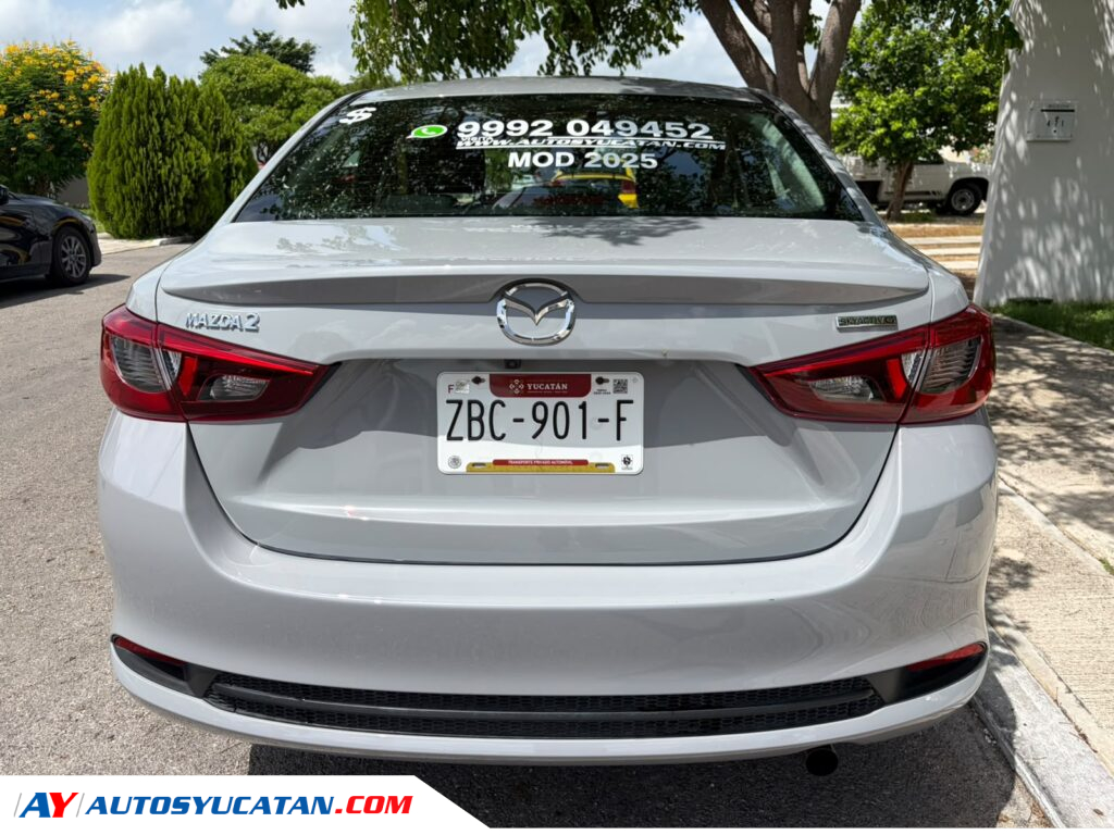 Mazda 2 Sedan i Sport Automático 2025