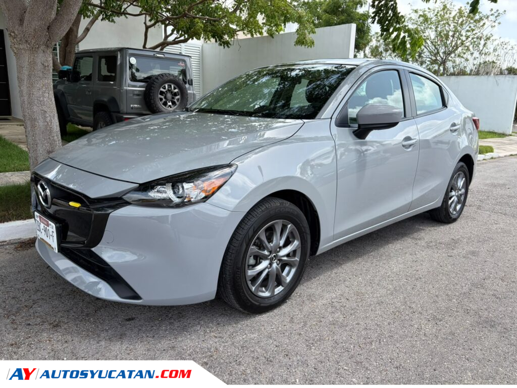 Mazda 2 Sedan i Sport Automático 2025