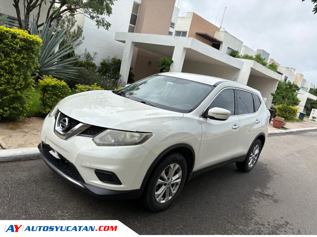 Xtrail Sense 3 Row, 7 pasajeros. 124,018 Km