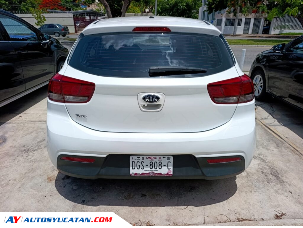 Kia Rio STD Hachtback 2020