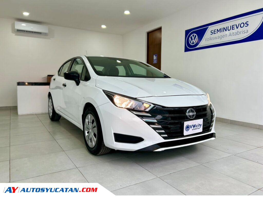 Nissan Versa Sense Automático 2024