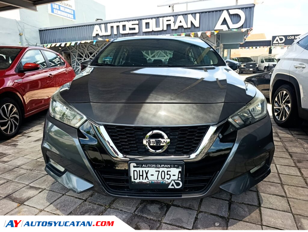 Nissan Versa Advance Automático 2020