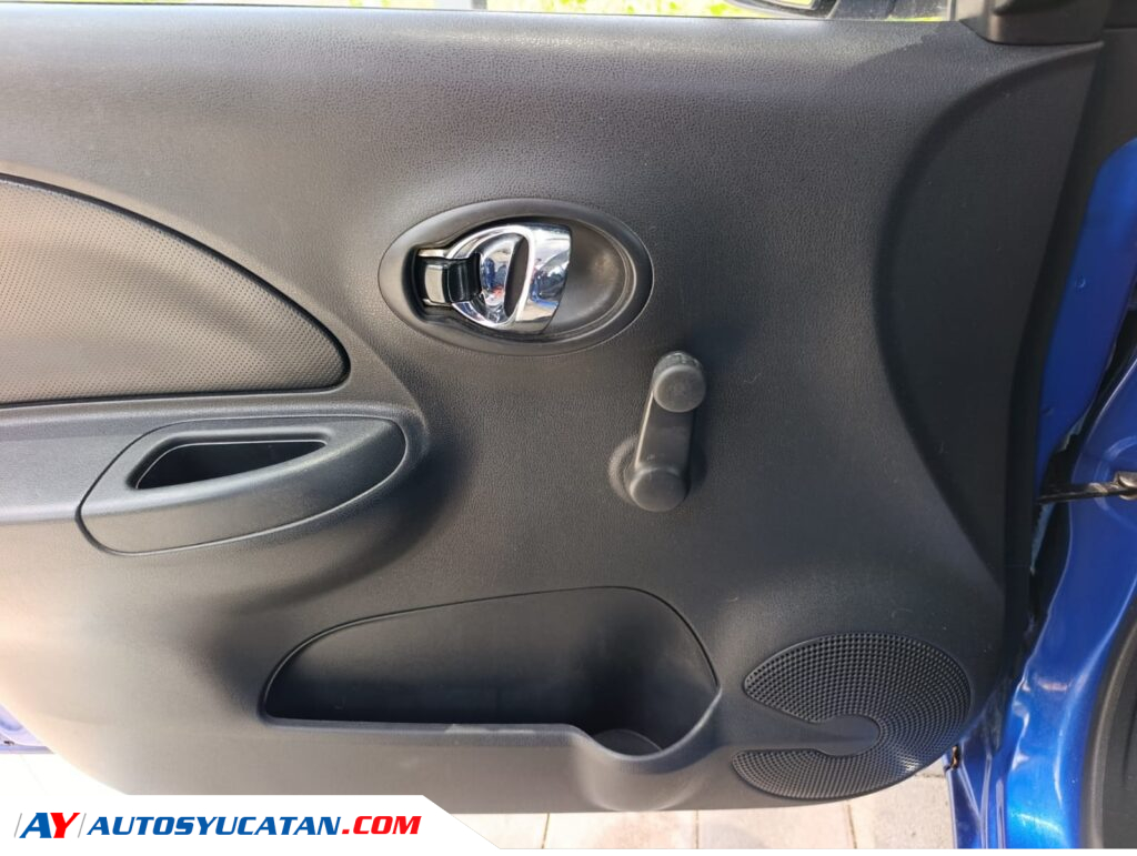 Nissan March Sense Automático 2018