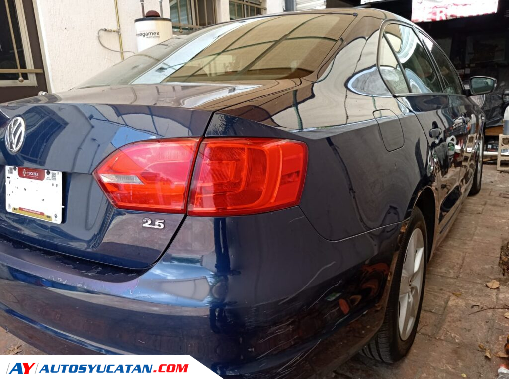 VOLKSWAGEN JETTA MK6 2.5 2011