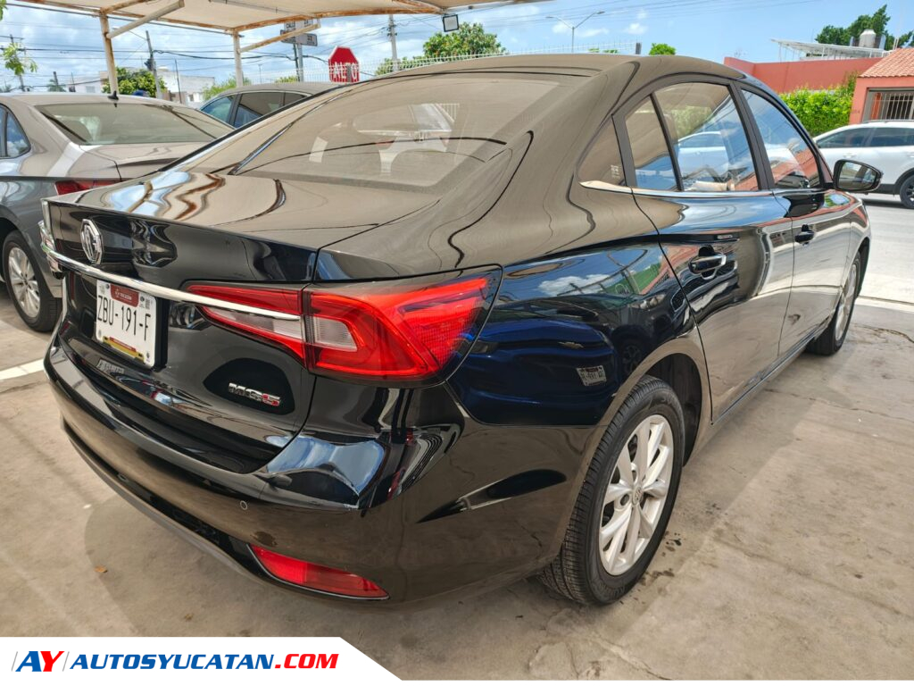 MG MG5 Sedán Automático 2023