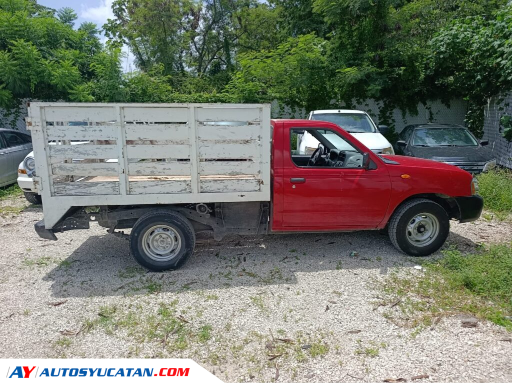 Nissan Estacas STD 2013