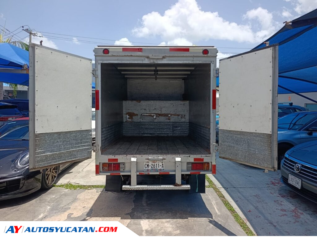 Nissan NP300 Caja 2015