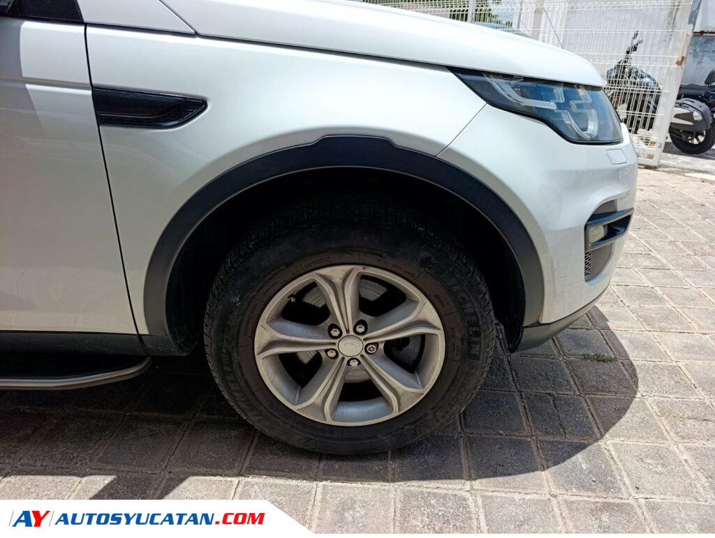 Land Rover Discovery 2015