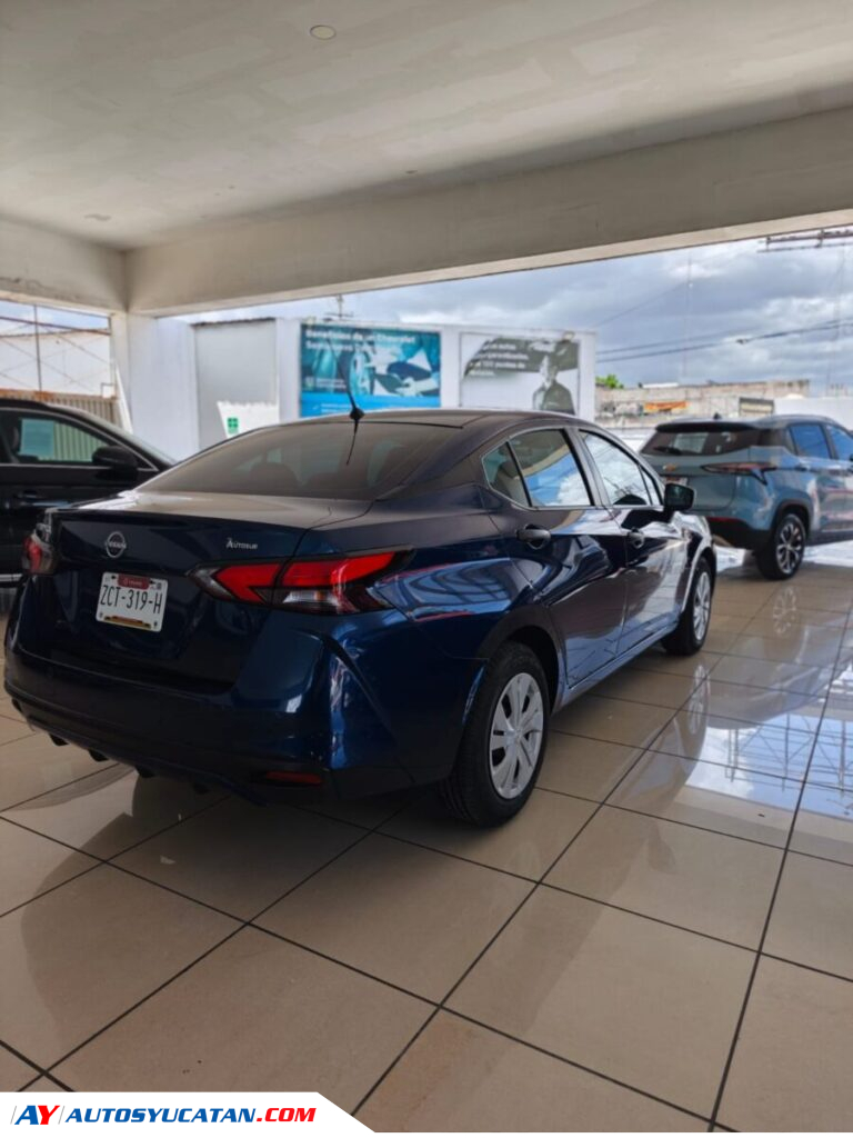 Nissan Versa Sense CVT 2025
