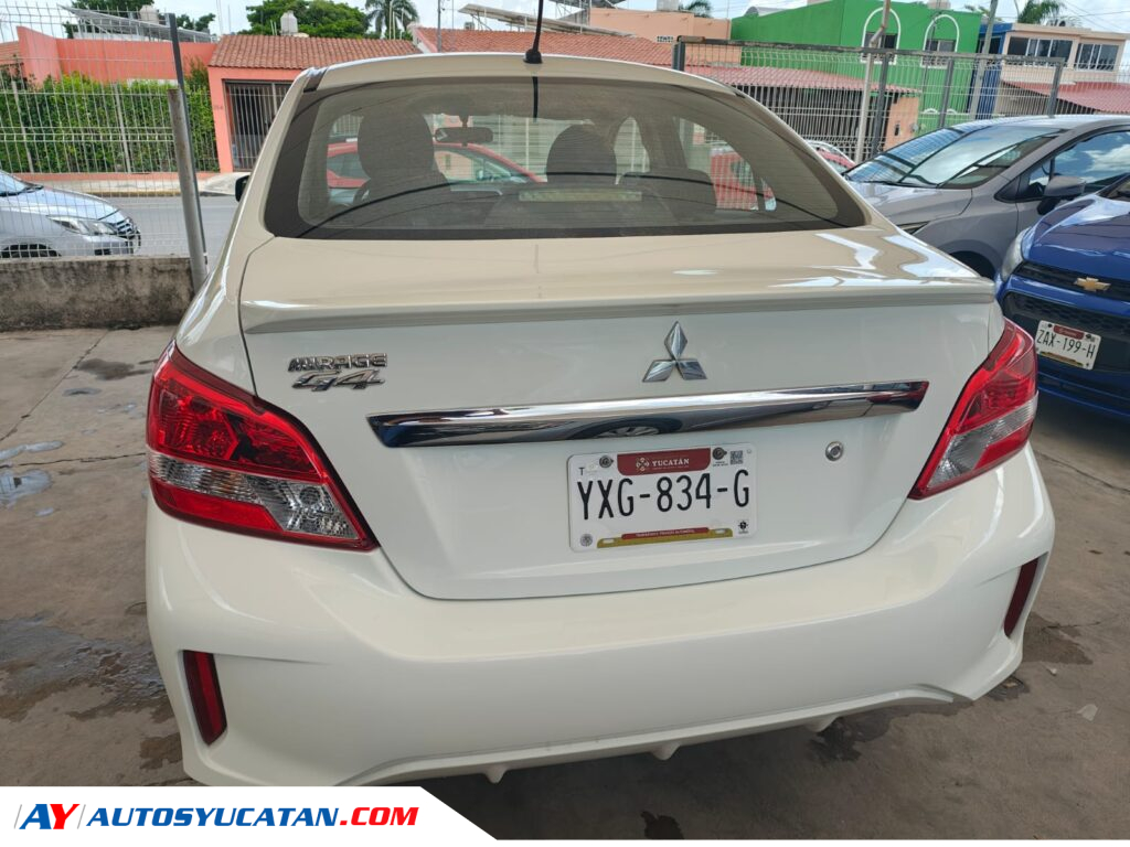 Mitsubishi Mirage G4 Standard 2024