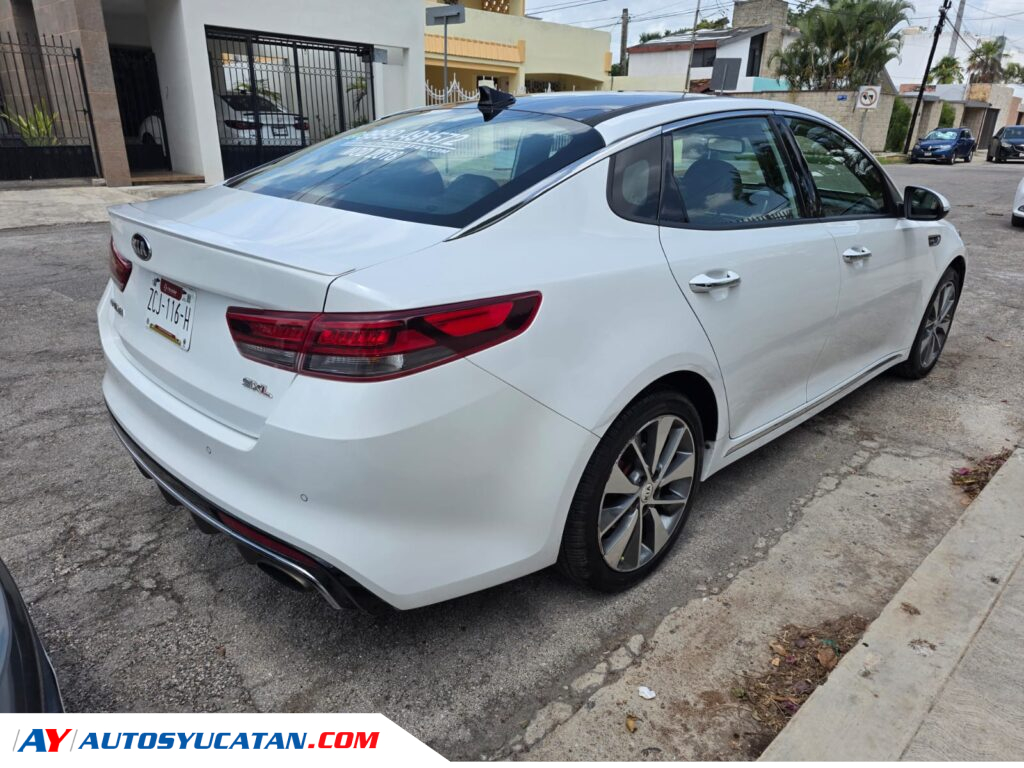 Kia Optima SXL 2.0L Turbo 2018