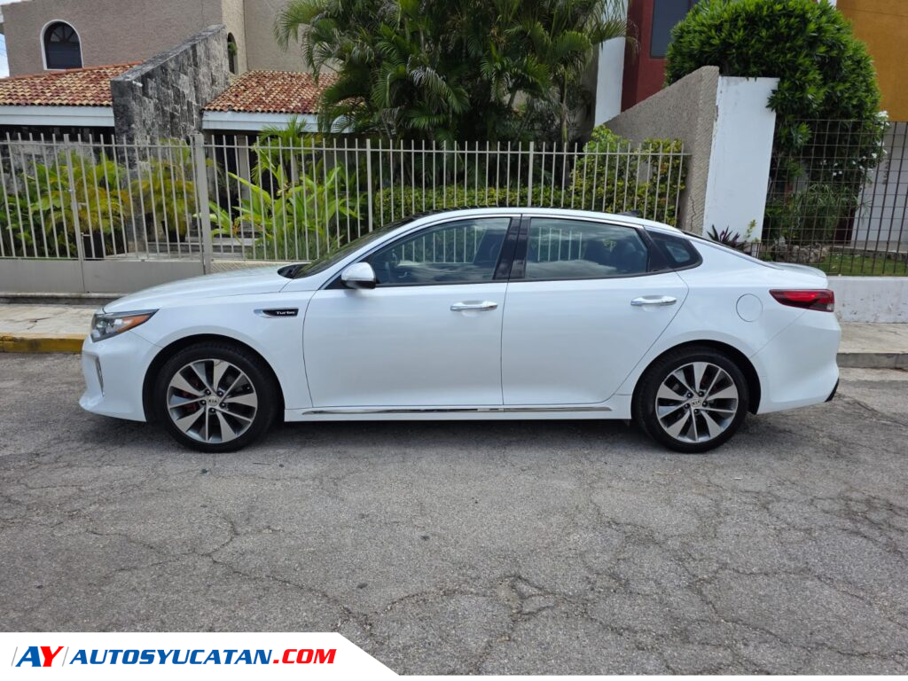 Kia Optima SXL 2.0L Turbo 2018