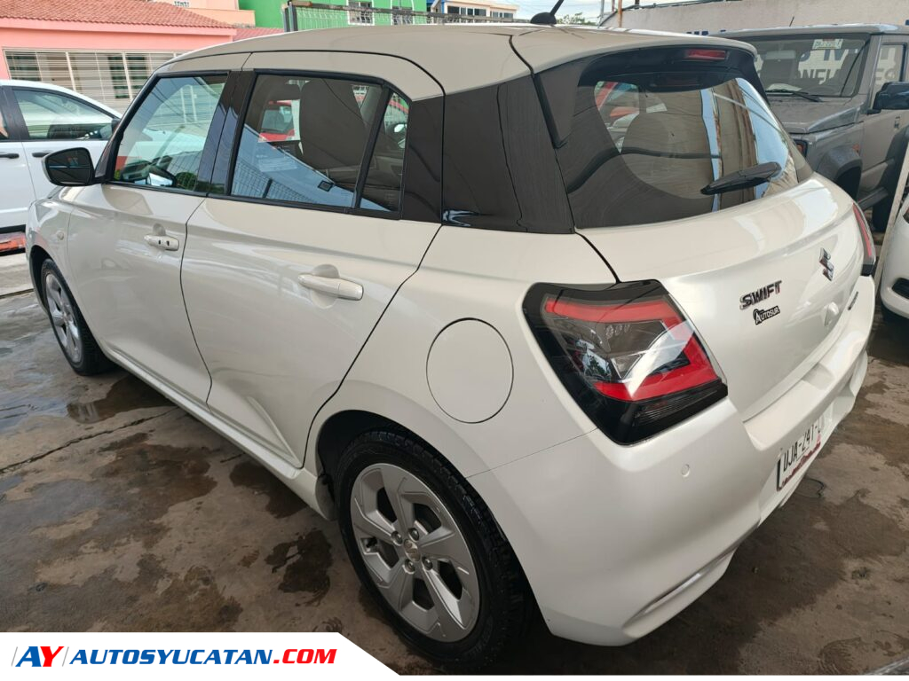 Suzuki Swift GLS  Standard 2025