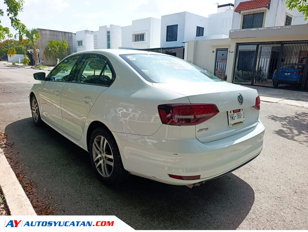 Volkswagen Jetta Live 2016