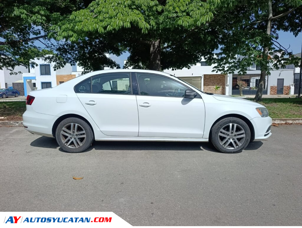 Volkswagen Jetta Live 2016