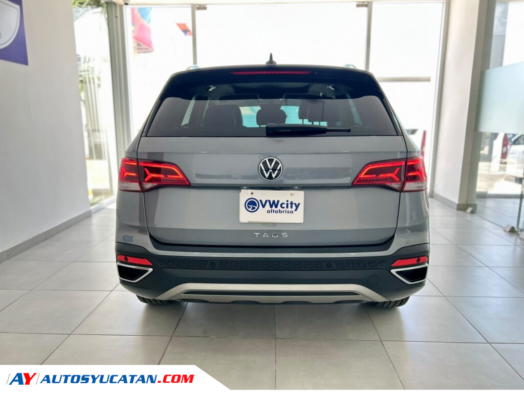 Volkswagen Taos Highline 2024