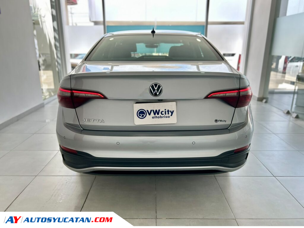 Volkswagen Jetta Comfortline 2023