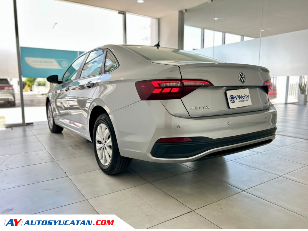 Volkswagen Jetta Comfortline 2023