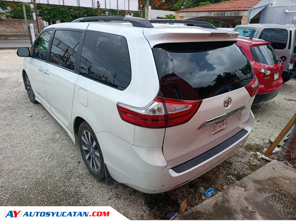 Toyota Sienna 2018