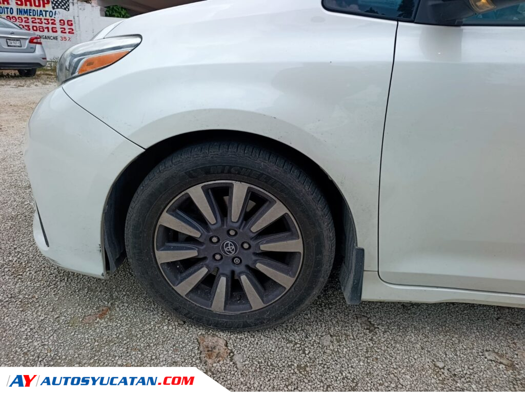 Toyota Sienna 2018