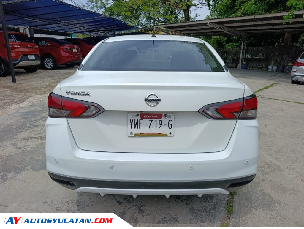 Nissan Versa 2022
