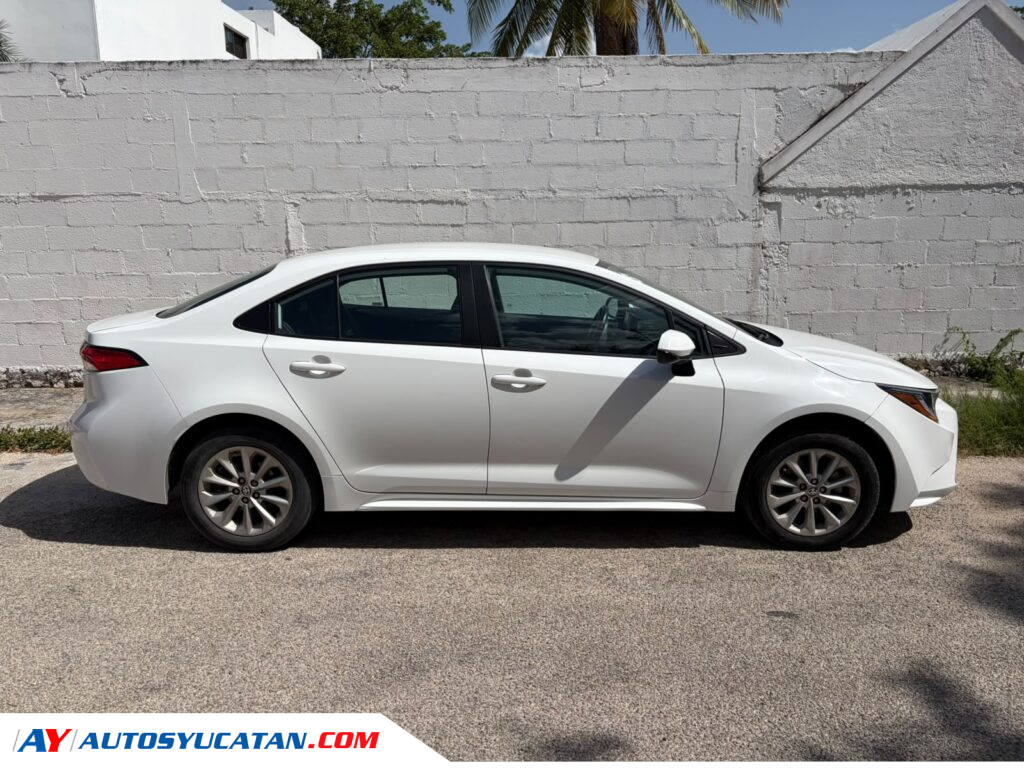 Toyota Corolla LE CVT Automatica 2022