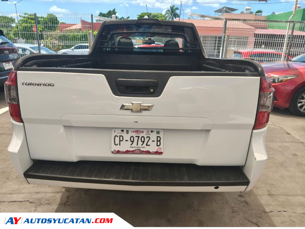 Chevrolet Tornado Standard con clima 2020