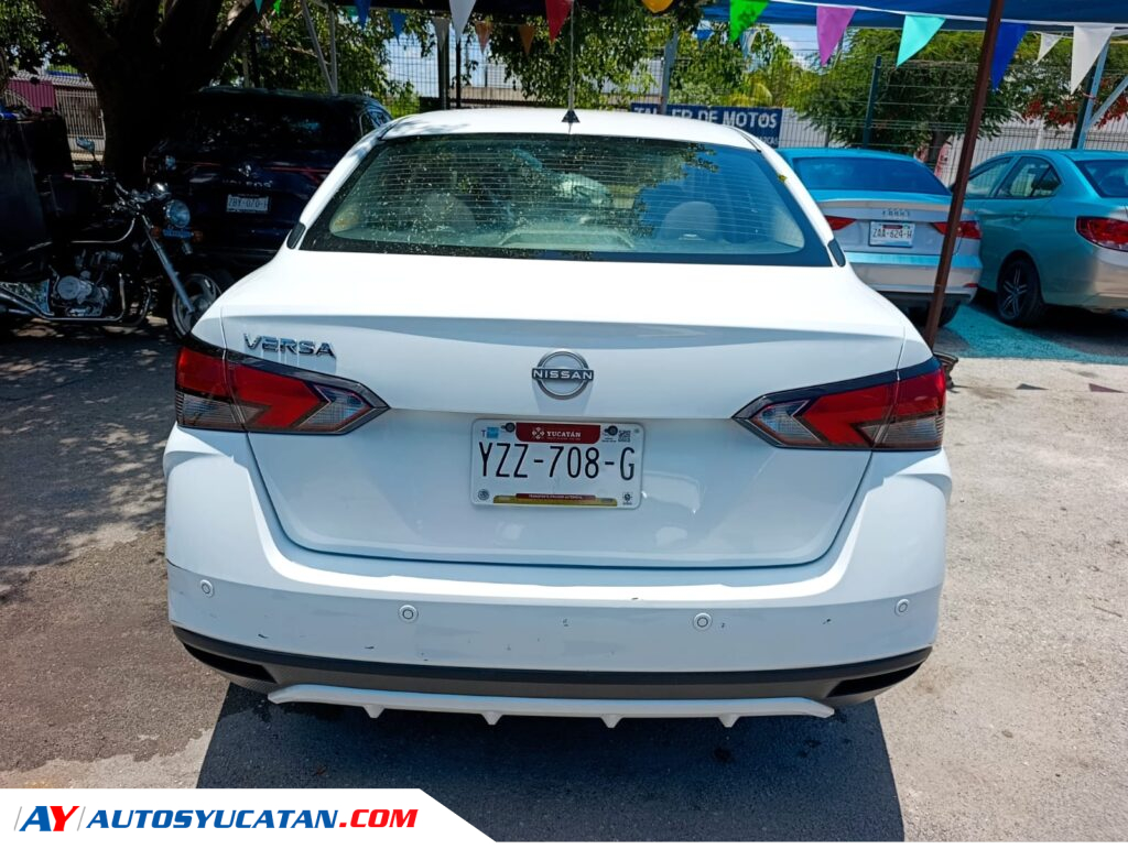 Nissan Versa Sense 2023