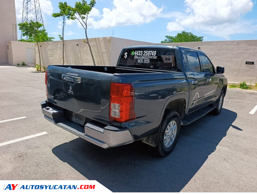 MITSUBISHI PICKUP L200 2025