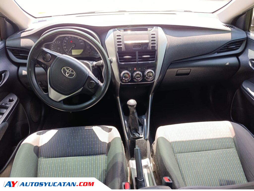 Toyota Yaris std 2019