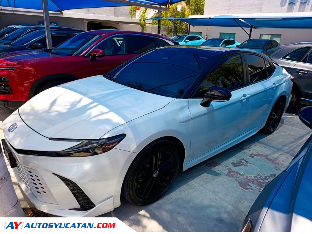 Toyota Camry SXE 2017