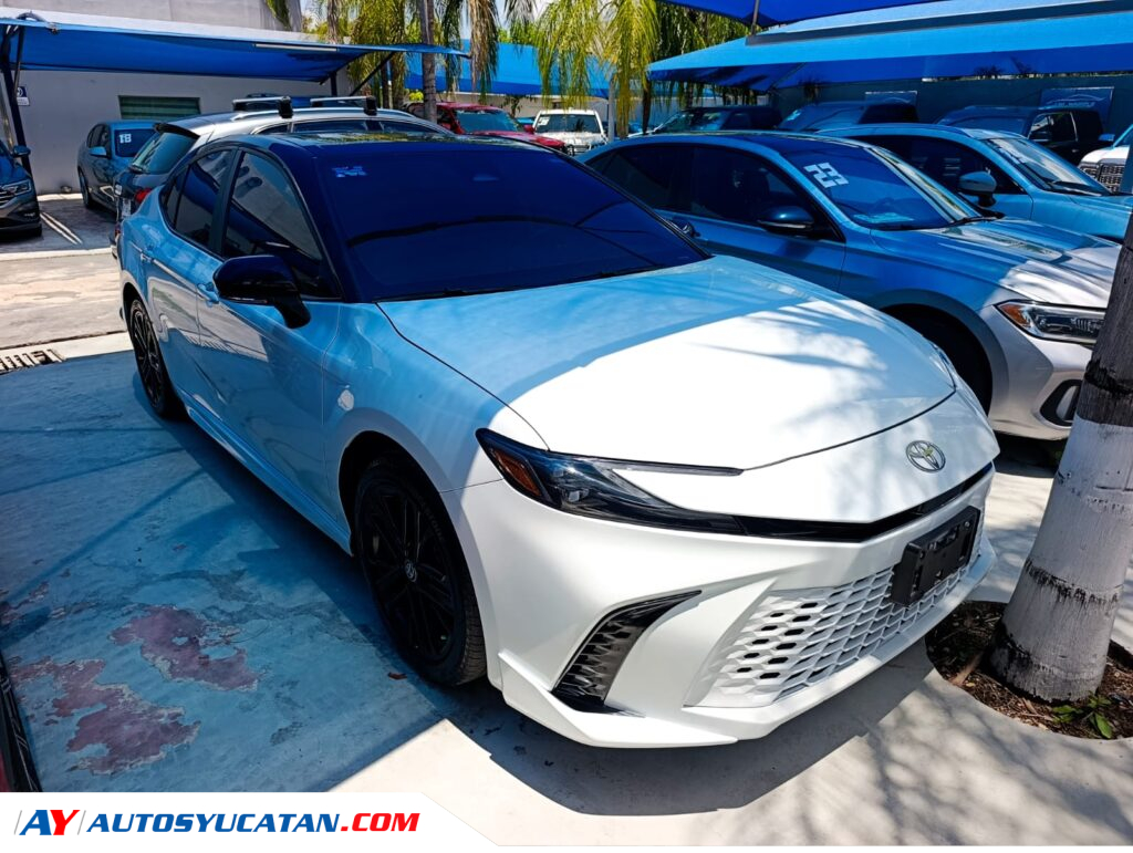Toyota Camry SXE 2017