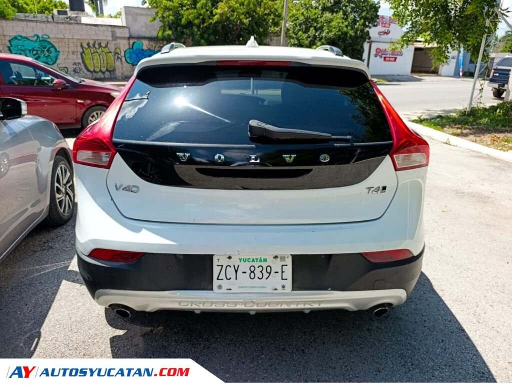 Volvo V40 2018