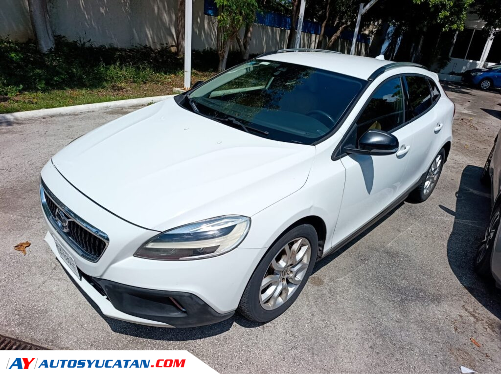 Volvo V40 2018