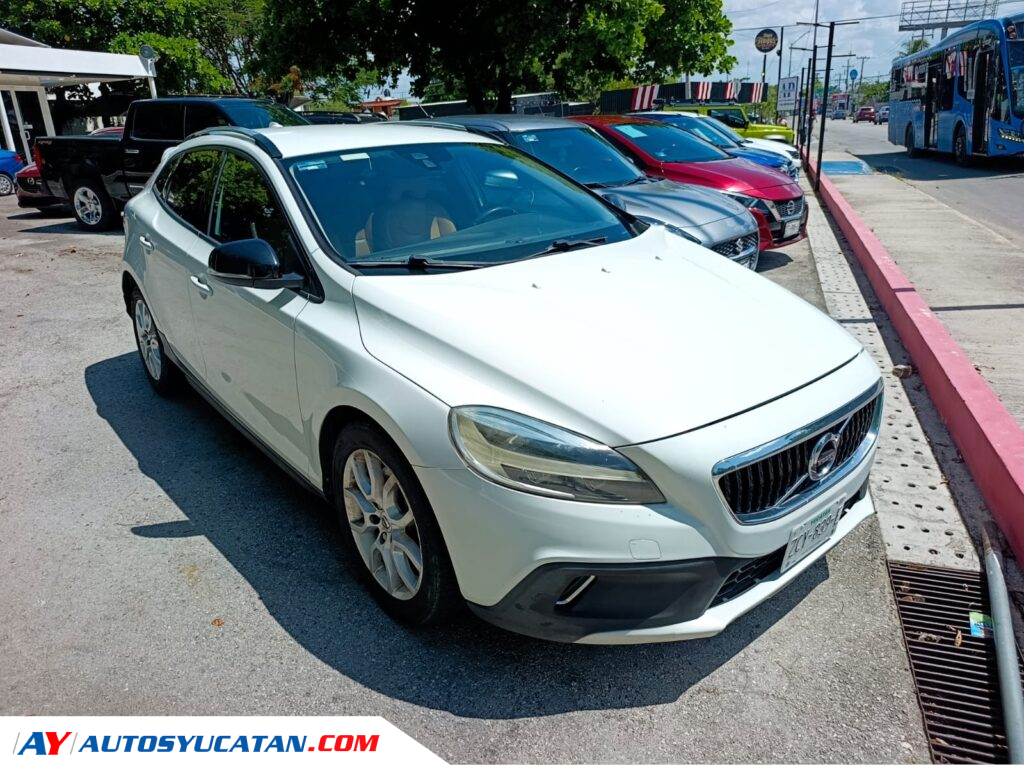 Volvo V40 2018