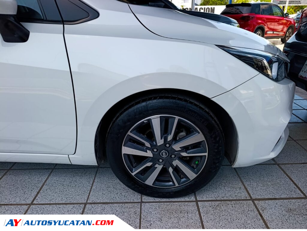 Nissan Versa Advance 2022