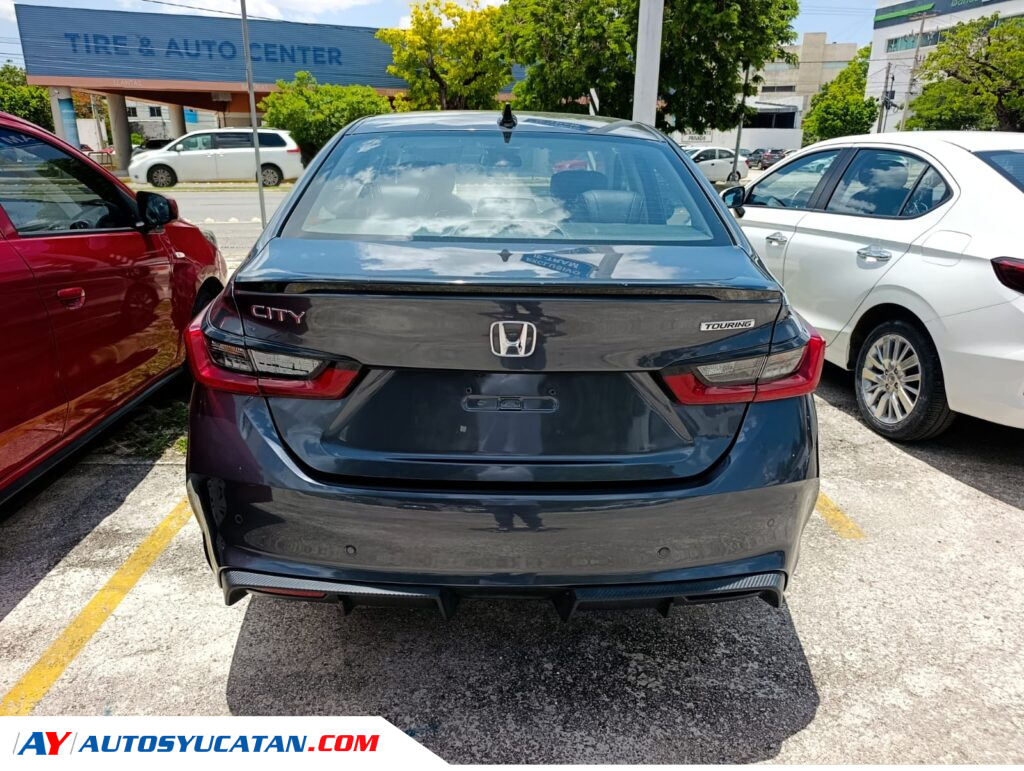 Honda City Touring 2024