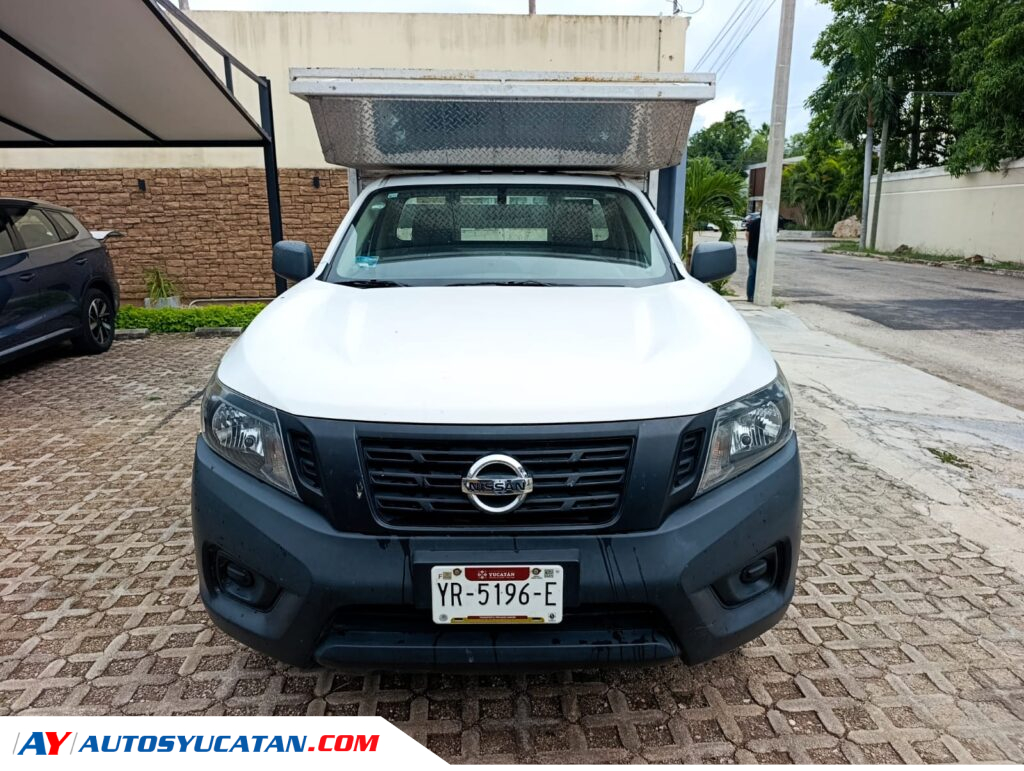Nissan NP300 Estaca 2018