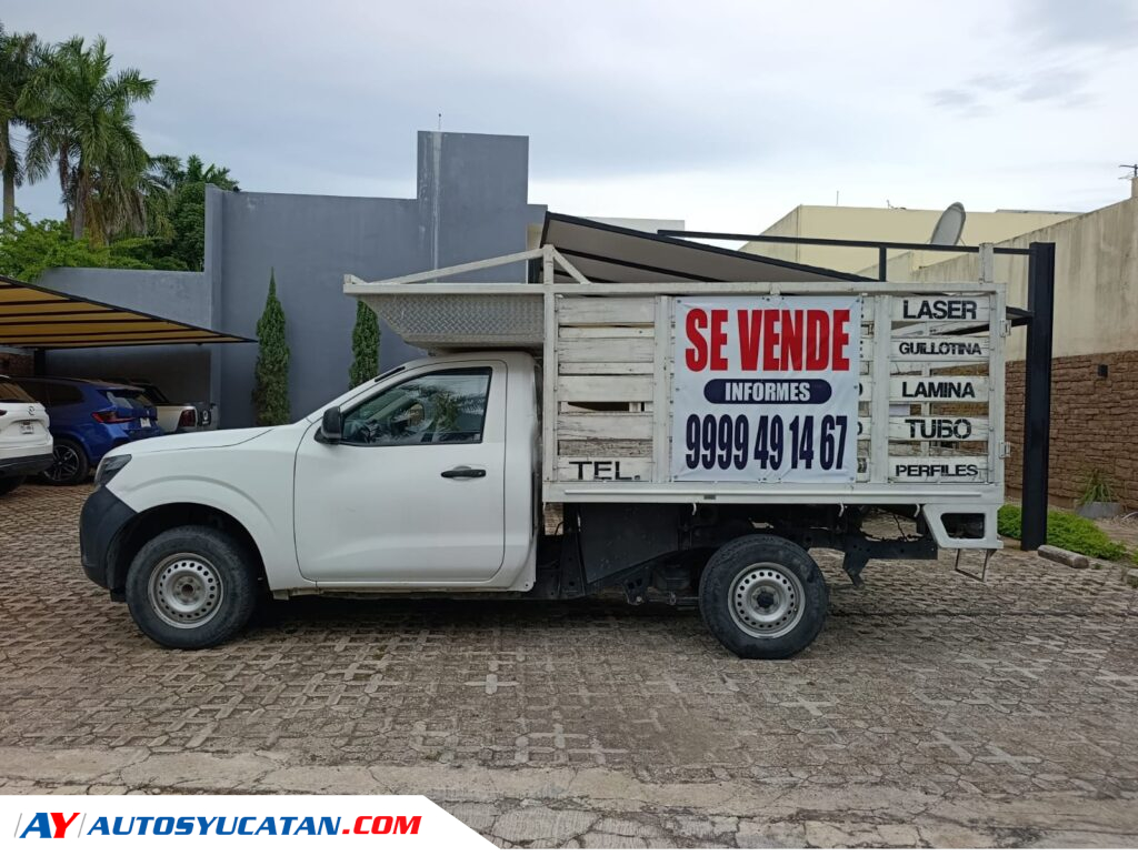 Nissan NP300 Estaca 2018