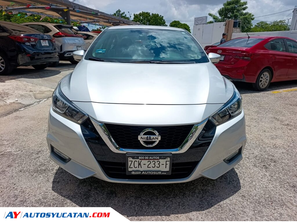 Nissan Versa Advance 2020