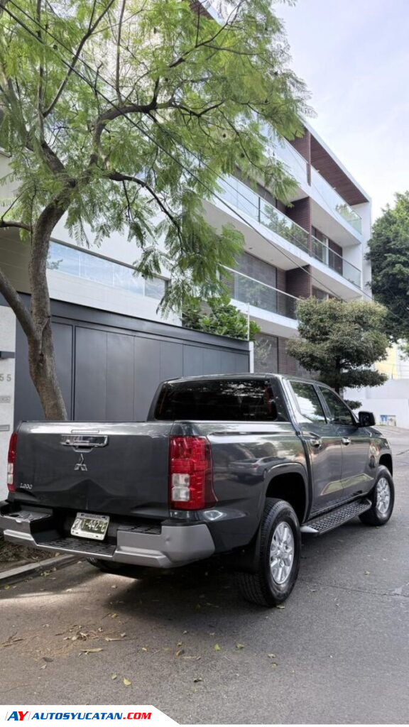 VENTA DE MITSUBISHI PICKUP L200