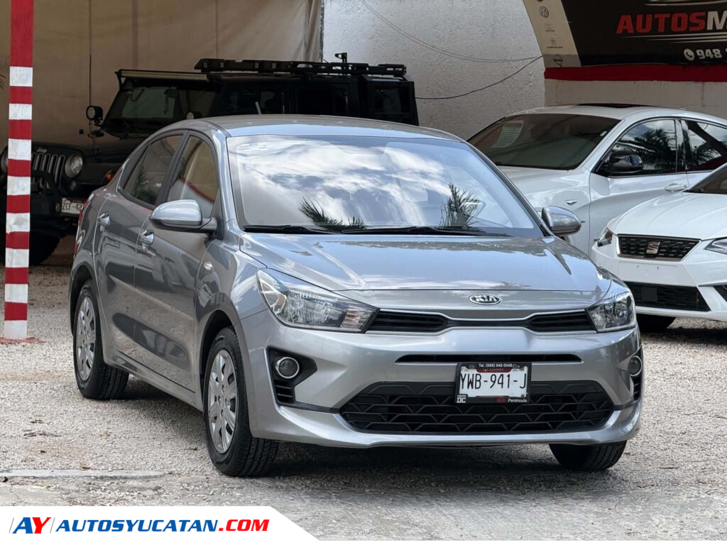 IMPECABLE KIA RIO SEDAN 2021